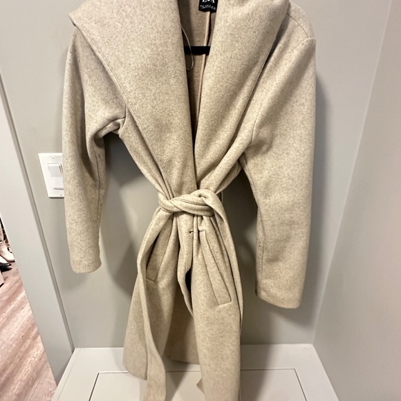 Zara soft jacket with tie waist - Picture 2 of 3